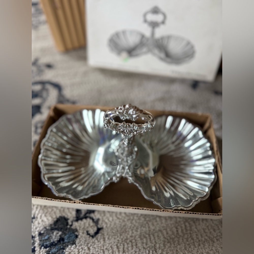 Vintage F.B. Rogers Silver Co Silver Plated Double Shell Bonbon Seashell Dish - Picture 4 of 10